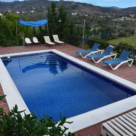 Apartamento-Estudio En Villa Con Piscina มาลากา ภายนอก รูปภาพ