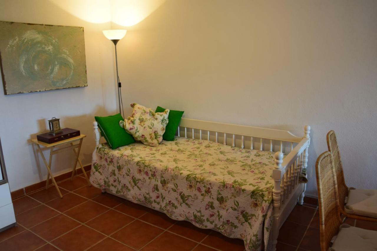 Apartamento-Estudio En Villa Con Piscina มาลากา ภายนอก รูปภาพ